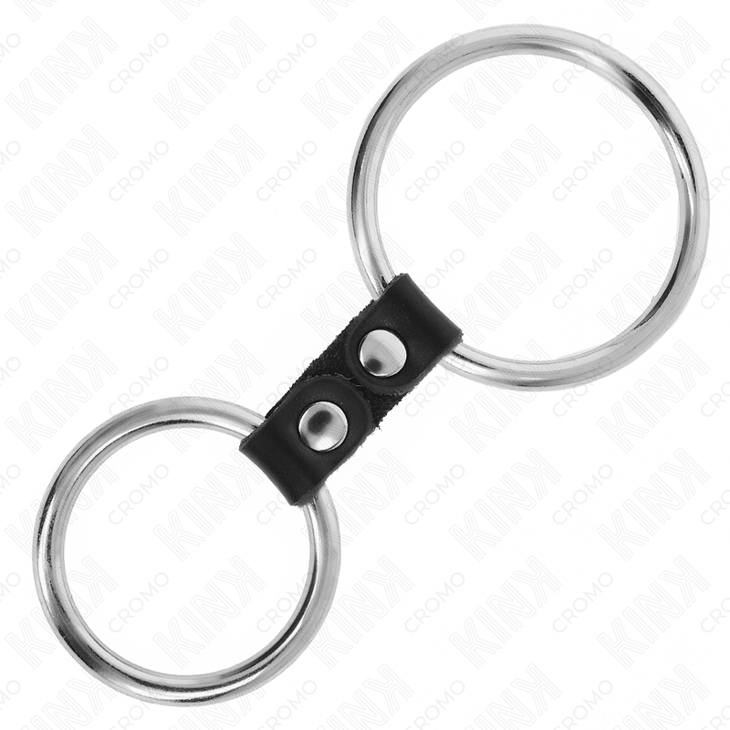 KINK - ANEL PENIANO DUPLO EM METAL DE 3,7 CM A 5 CM LIGADO POR TIRA DE COURO MODELO 2